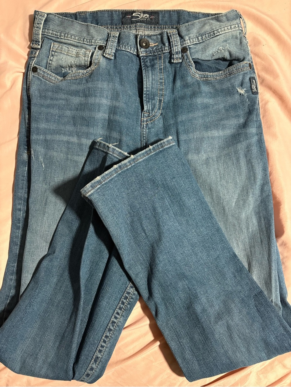 Men-Silver Jeans Men's Light Blue Straight Jeans - Classic Wash